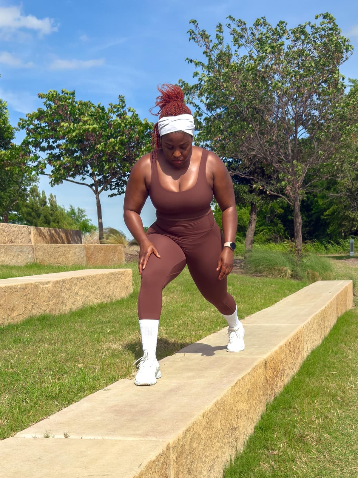 Woman training in Gym Era apparel